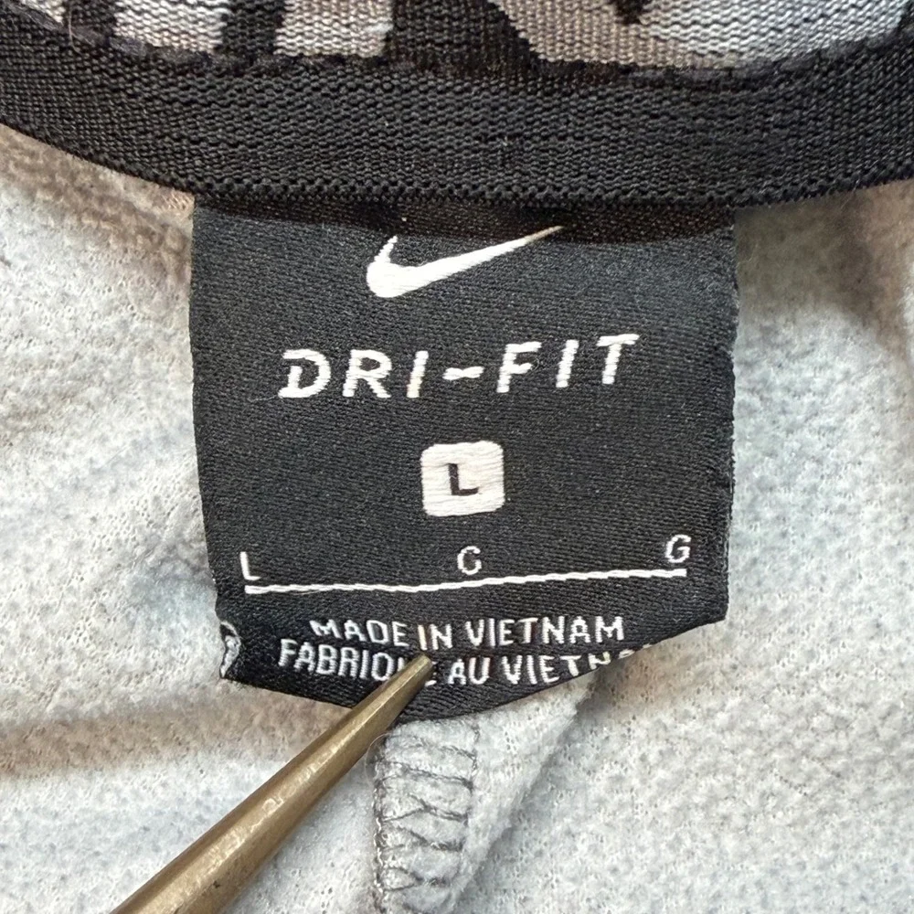 Nike Mens Dri-FIT Tapered Training Pants Gray Joggers 102370-091 Size L